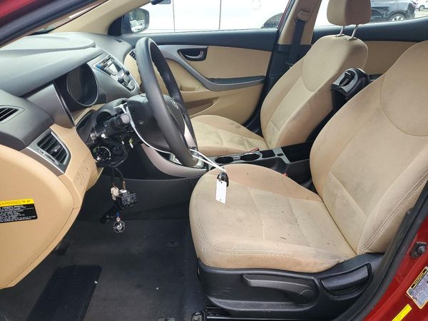 2013 HYUNDAI ELANTRA — DENT