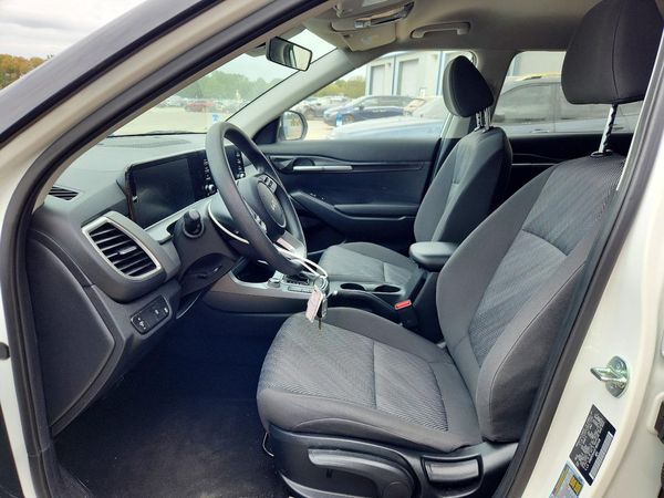 2026 KIA SELTOS LX — DENT