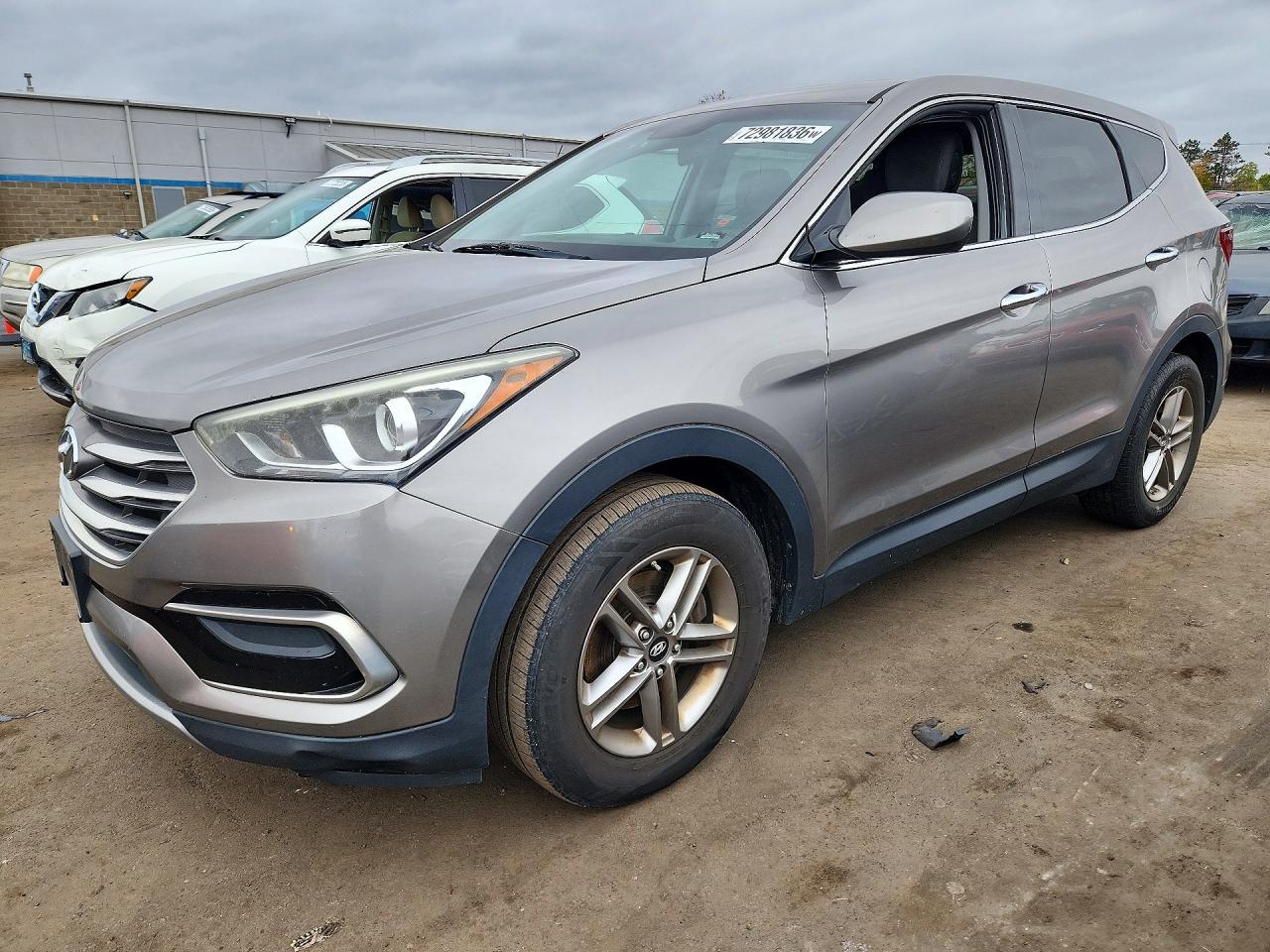 2017 HYUNDAI SANTA FE Base — Front 3/4