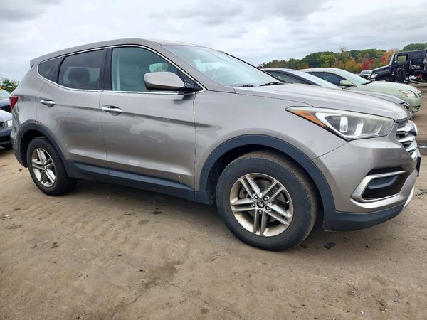 2017 HYUNDAI SANTA FE Base — Passenger 3/4