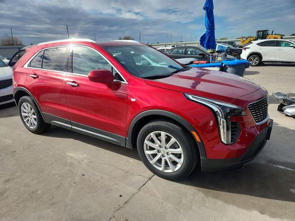 2022 CADILLAC XT4 Luxury — Passenger 3/4