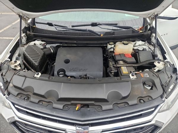 2019 CHEVROLET TRAVERSE LT — Engine bay