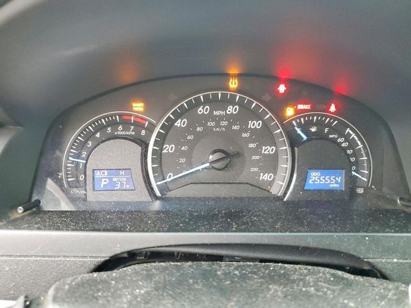 2012 TOYOTA CAMRY