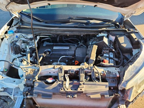 2015 HONDA CRV LX — Engine bay