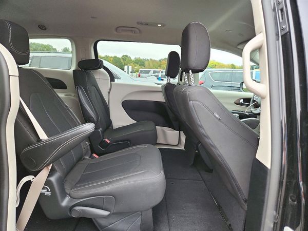2024 CHRYSLER VOYAGER LX — PSRS