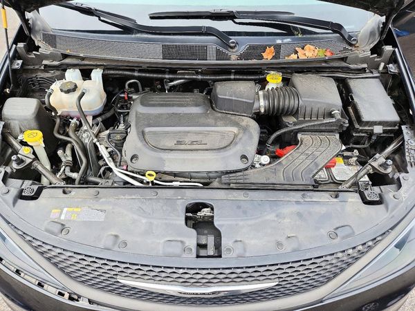 2024 CHRYSLER VOYAGER LX — Engine bay