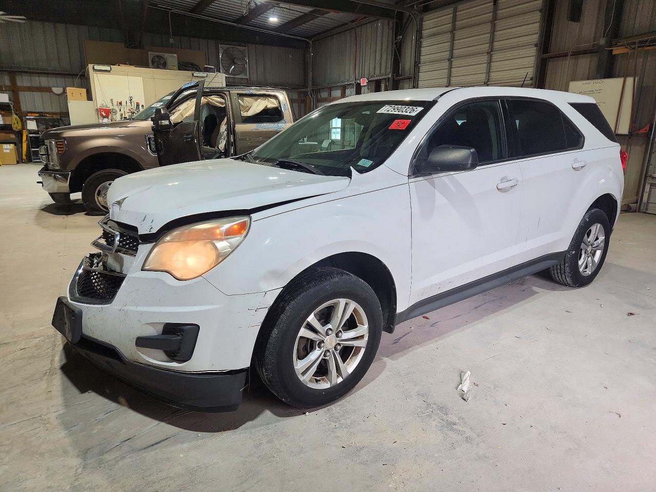 2013 CHEVROLET EQUINOX LS — Front 3/4