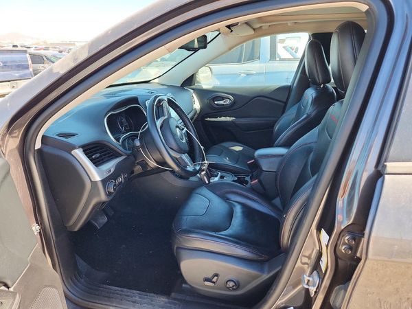 2014 JEEP CHEROKEE Trailhawk — DENT