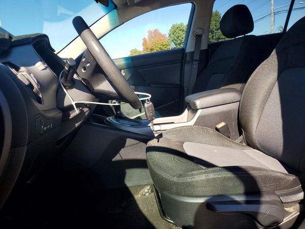 2015 KIA SPORTAGE GL - Middle-low — DENT