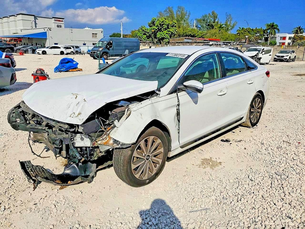 2017 HYUNDAI SONATA — Front 3/4
