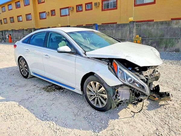 2017 HYUNDAI SONATA — Passenger 3/4