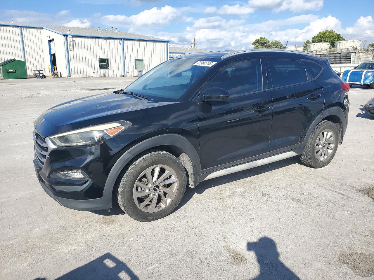 2017 HYUNDAI TUCSON — Front 3/4