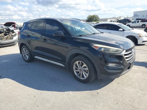 2017 HYUNDAI TUCSON — Passenger 3/4