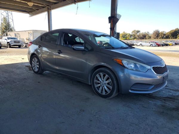2016 KIA FORTE — Passenger 3/4