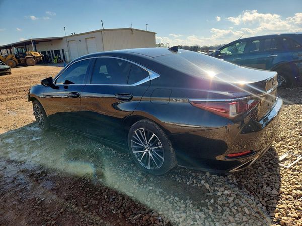 2022 LEXUS ES