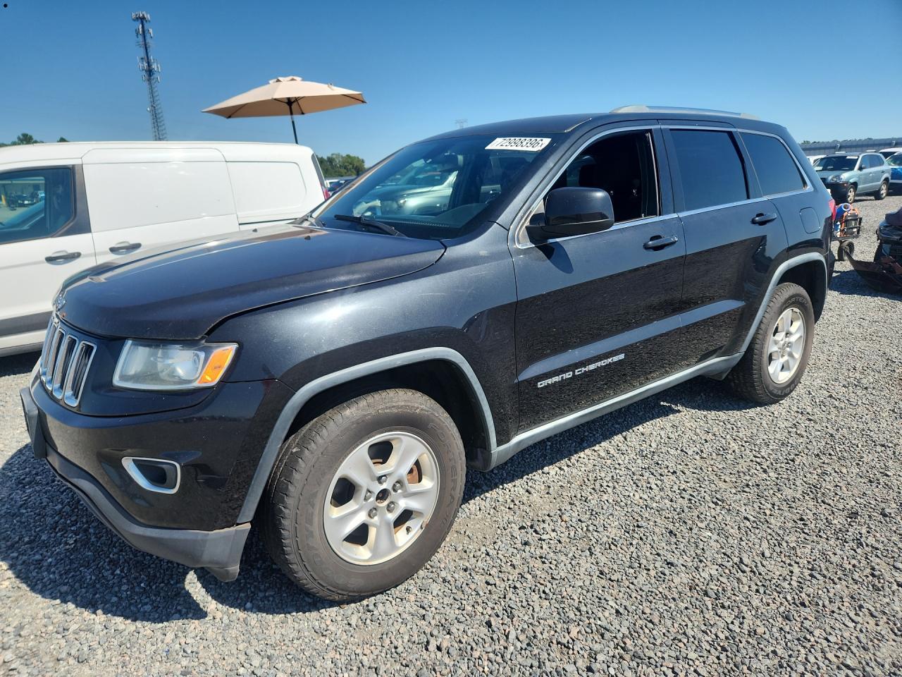 2014 JEEP CHEROKEE Laredo — Front 3/4