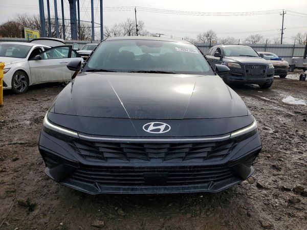2024 HYUNDAI ELANTRA SEL w/ Convenience Pkg