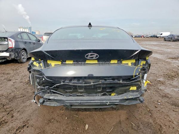 2024 HYUNDAI ELANTRA SEL w/ Convenience Pkg