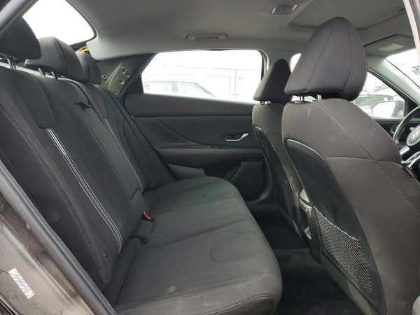 2024 HYUNDAI ELANTRA SEL w/ Convenience Pkg
