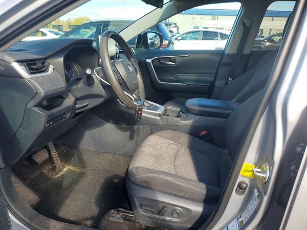 2019 TOYOTA RAV4 — DENT