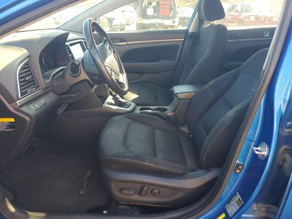 2019 HYUNDAI ELANTRA — DENT