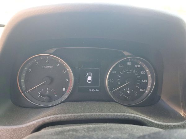 2019 HYUNDAI ELANTRA — ODOM