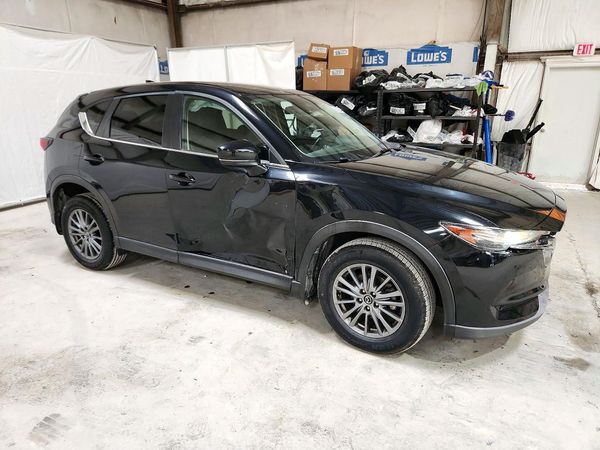 2021 MAZDA CX-5 Touring — Passenger 3/4