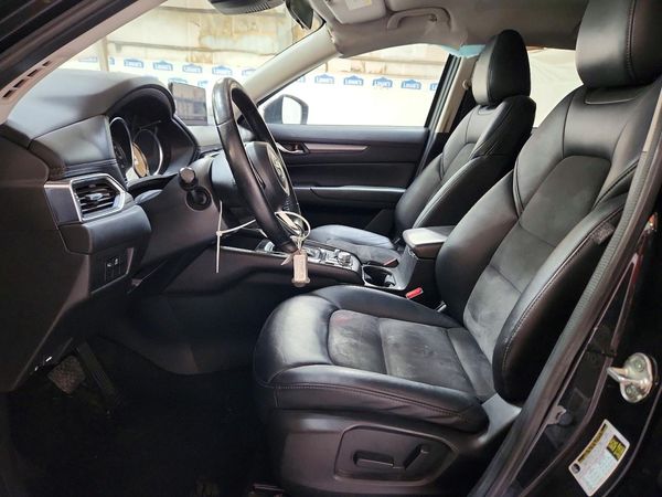 2021 MAZDA CX-5 Touring — DENT