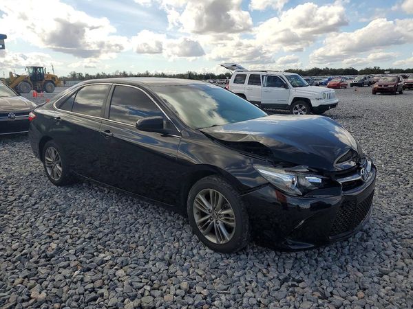 2016 TOYOTA CAMRY