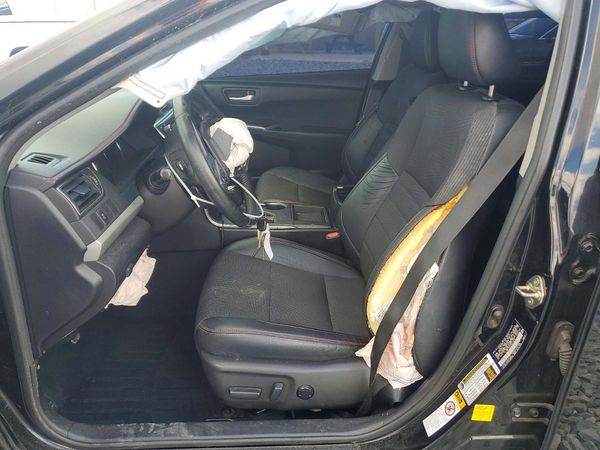 2016 TOYOTA CAMRY