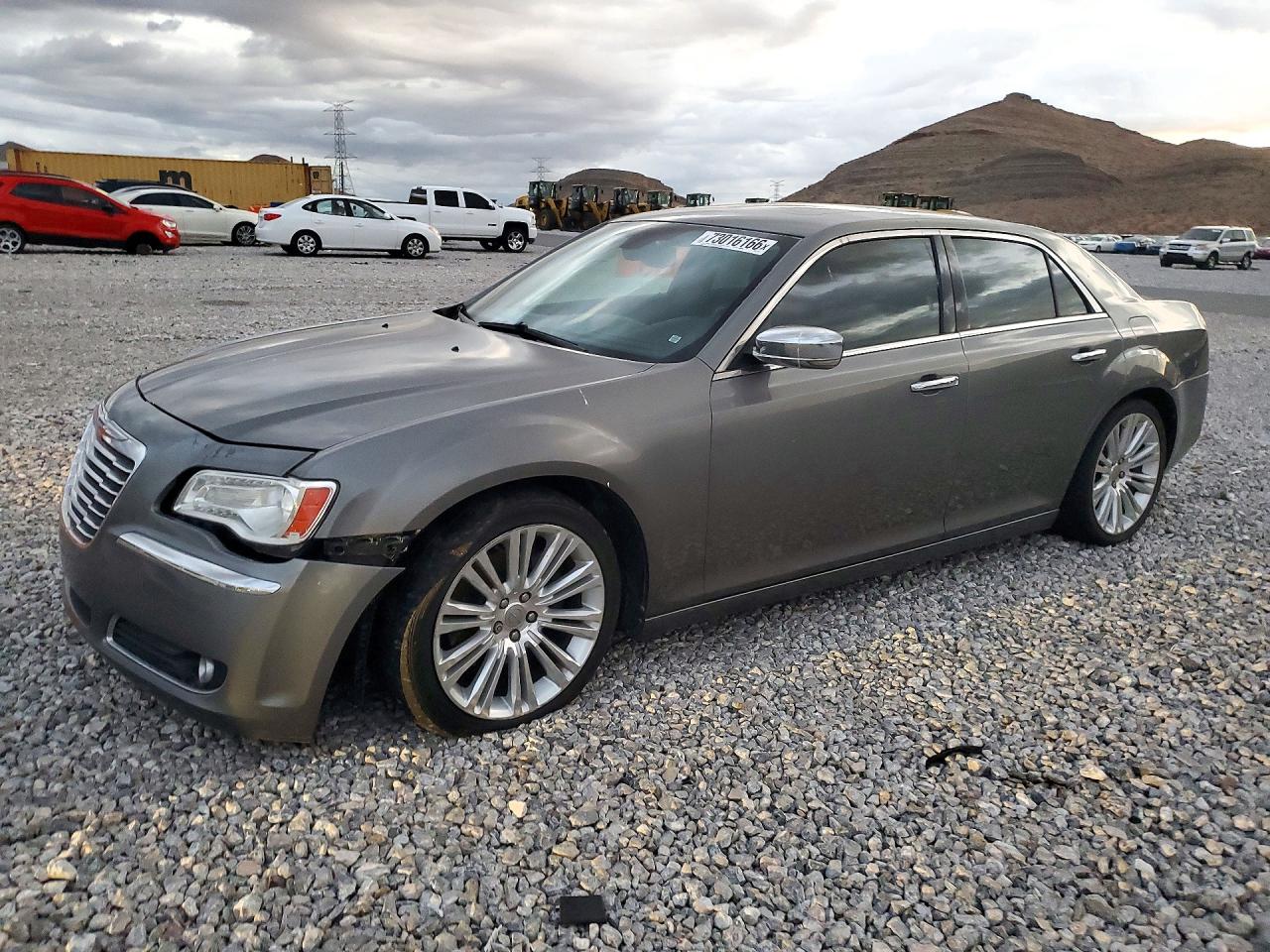 2012 CHRYSLER 300 300C — Front 3/4
