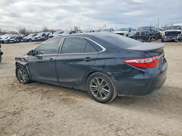 2015 TOYOTA CAMRY