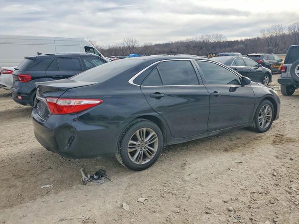 2015 TOYOTA CAMRY