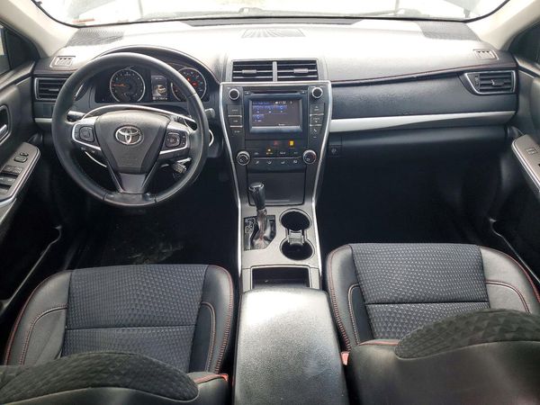 2015 TOYOTA CAMRY