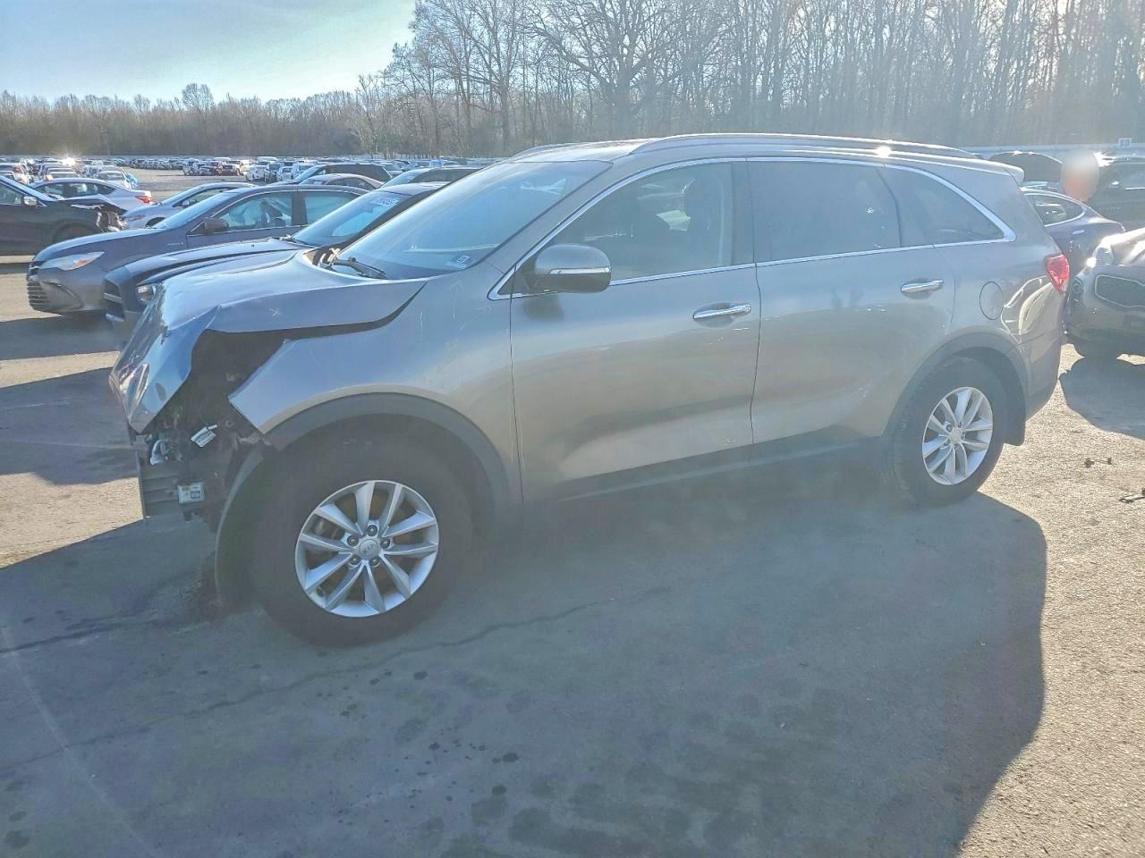 2018 KIA SORENTO L, LX