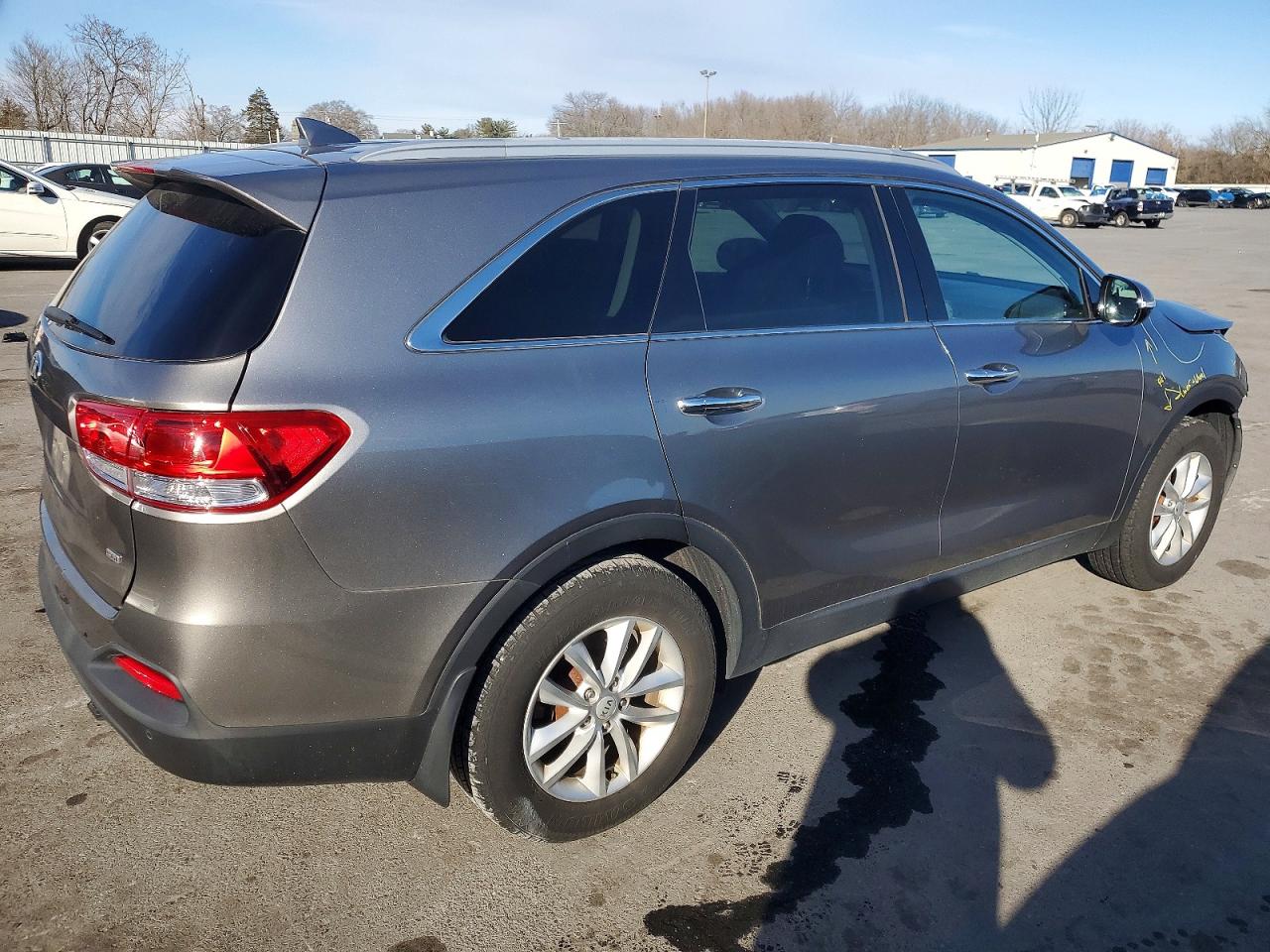 2018 KIA SORENTO L, LX