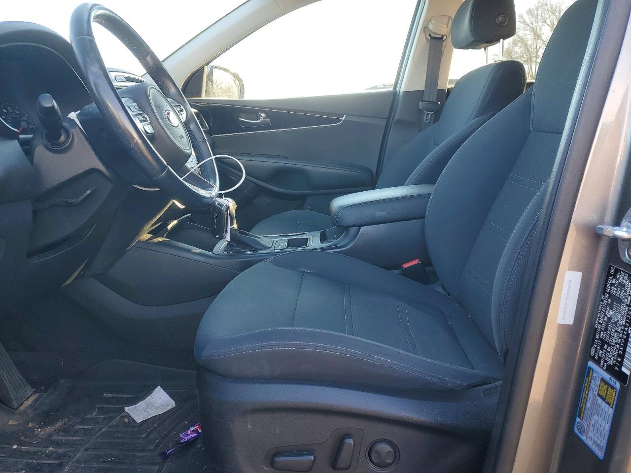 2018 KIA SORENTO L, LX