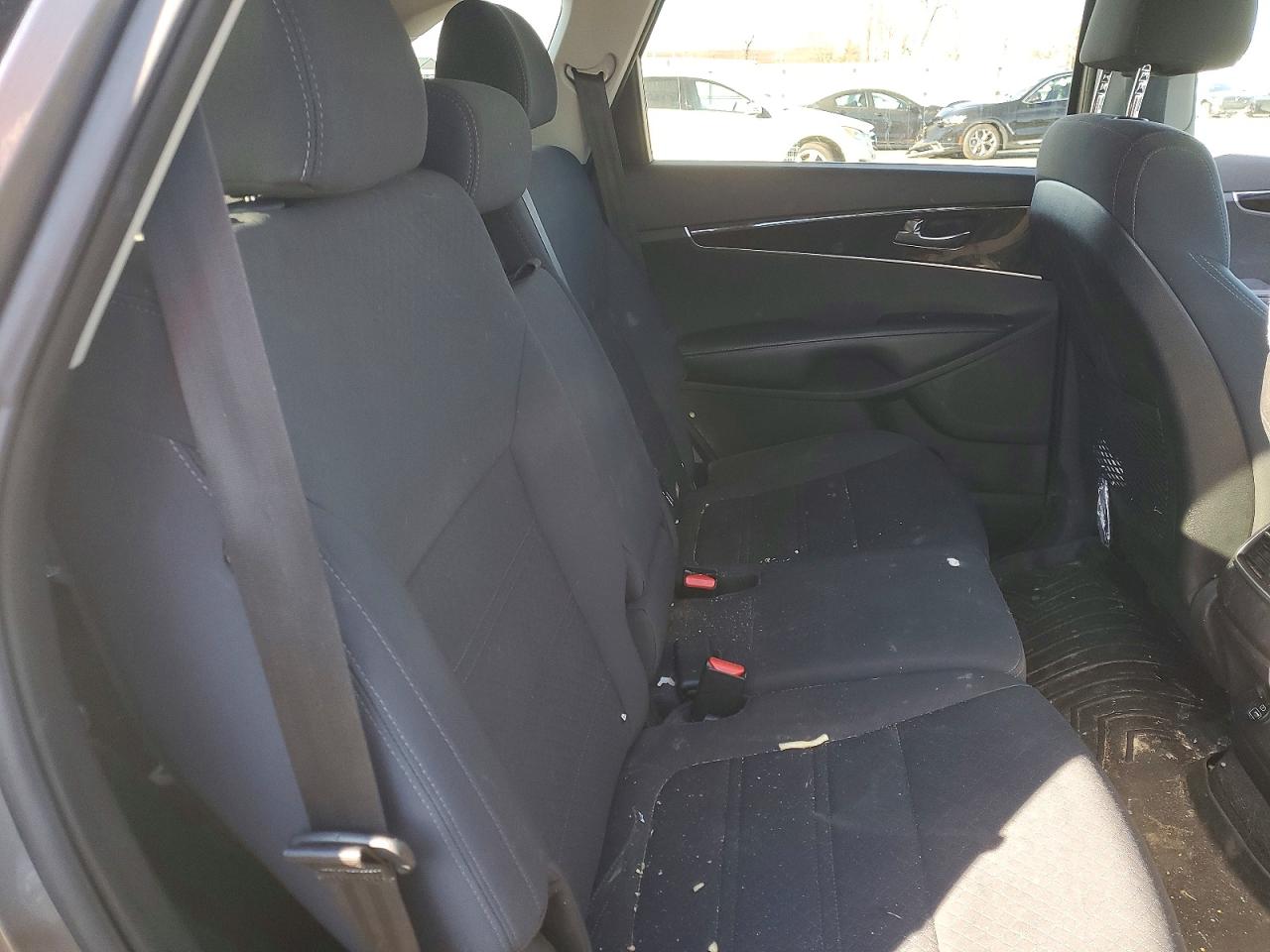 2018 KIA SORENTO L, LX