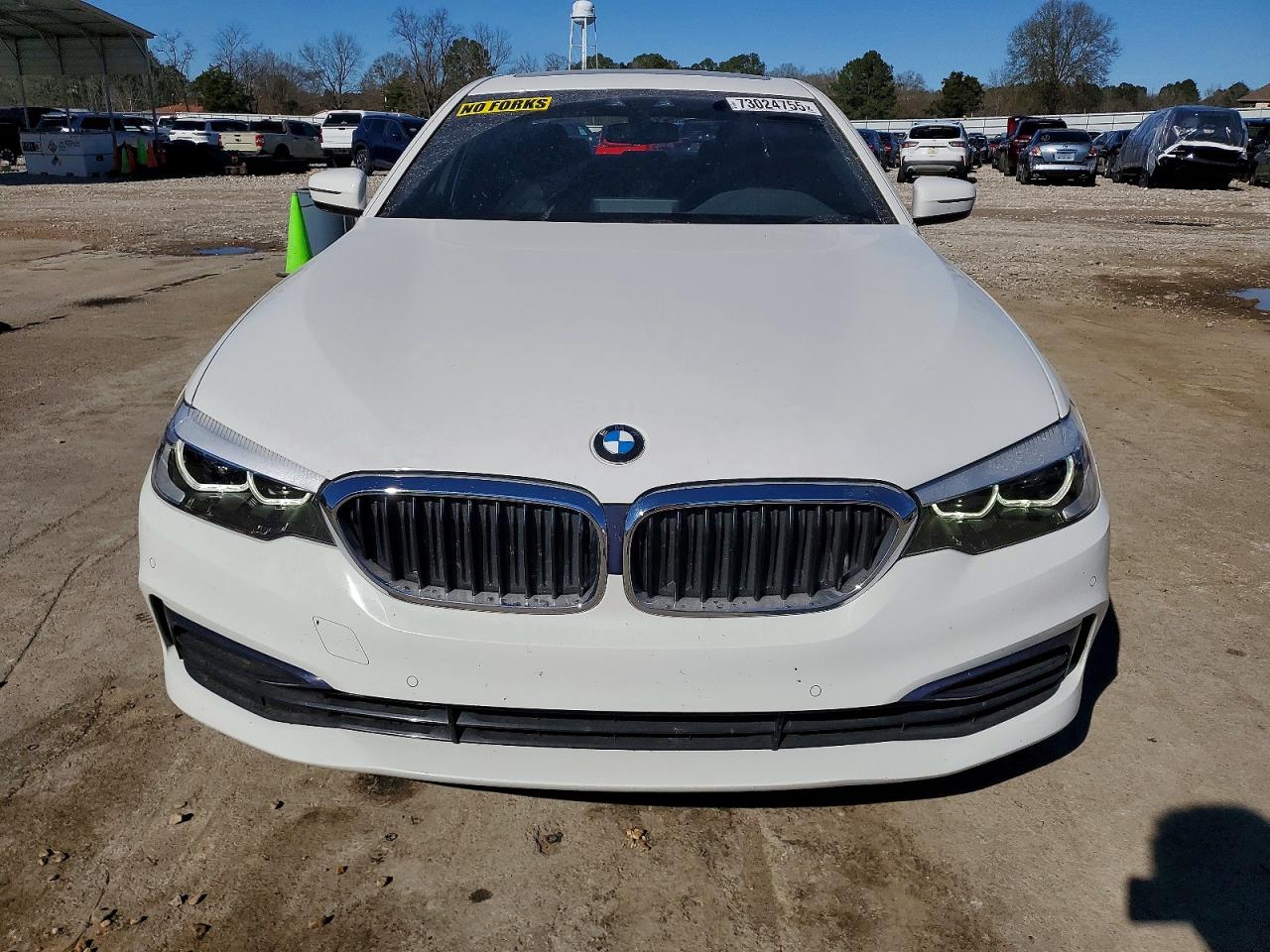 2019 BMW 530
