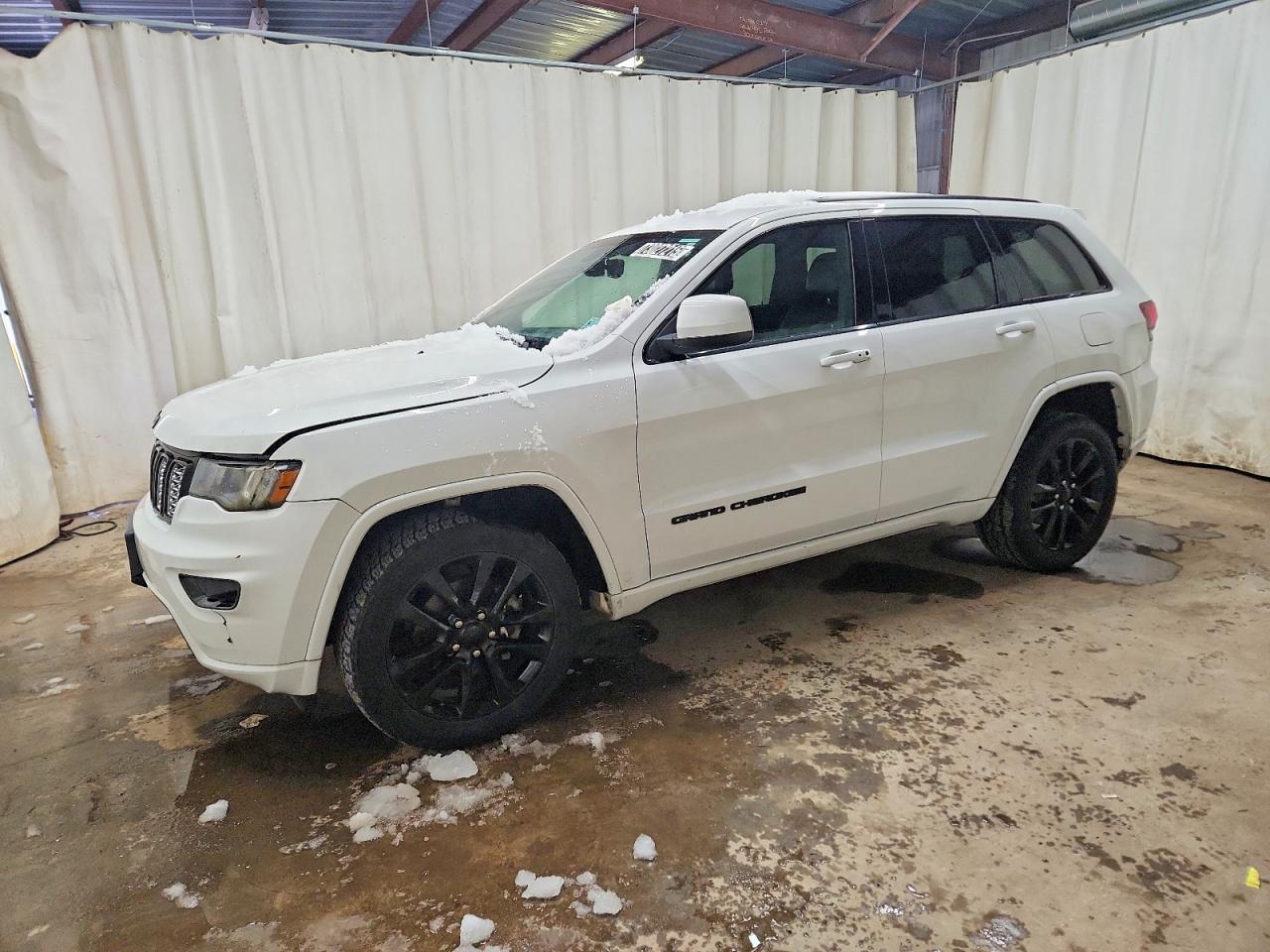2018 JEEP GRAND CHEROKEE Laredo
