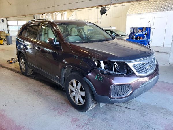 2013 KIA SORENTO Base / LX — Passenger 3/4