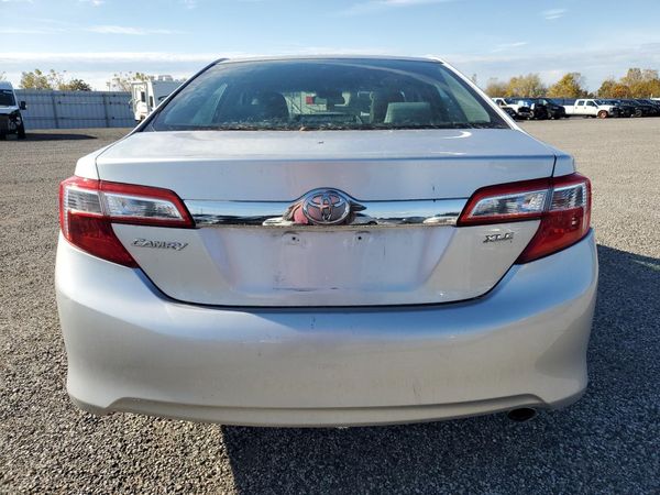 2014 TOYOTA CAMRY