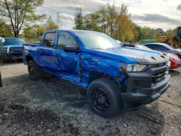 2024 CHEVROLET COLORADO — Passenger 3/4