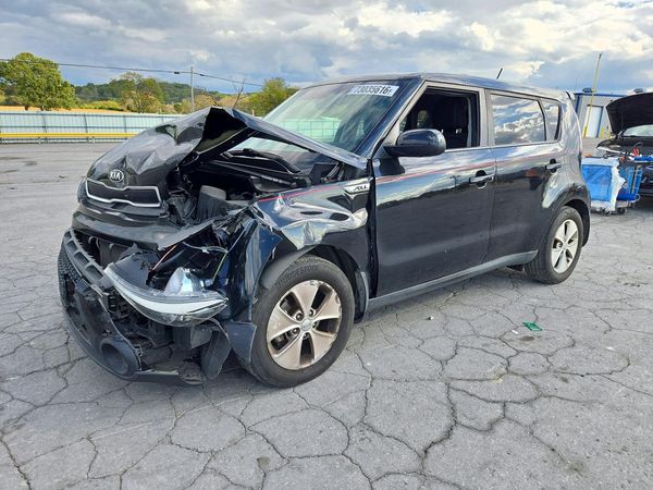 2016 KIA SOUL Plus — Front 3/4