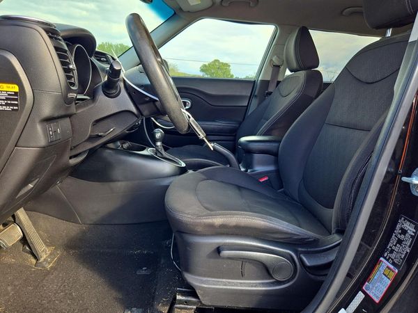 2016 KIA SOUL Plus — DENT