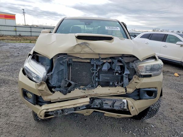 2018 TOYOTA TACOMA