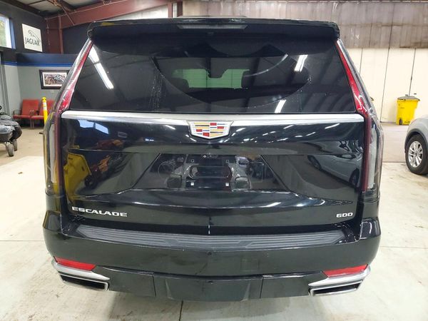 2021 CADILLAC ESCALADE Premium Luxury — DIRR