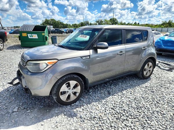 2016 KIA SOUL Plus — Front 3/4