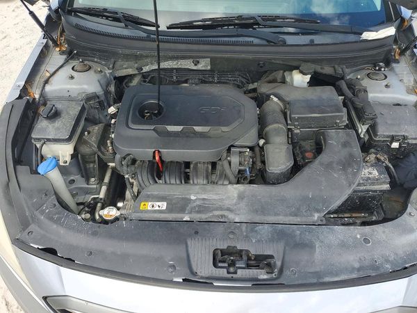 2016 HYUNDAI SONATA — Engine bay