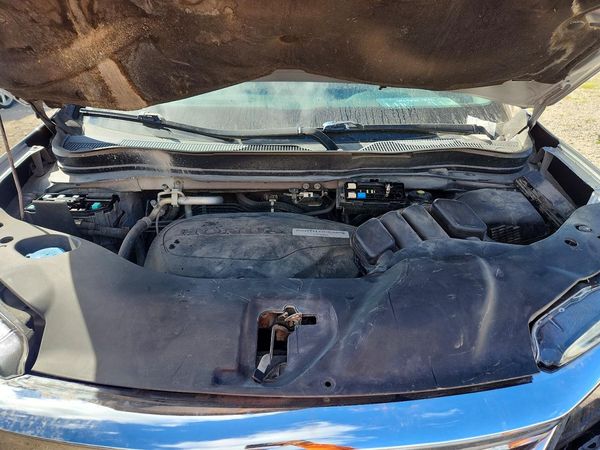 2019 HONDA PILOT LX — Engine bay